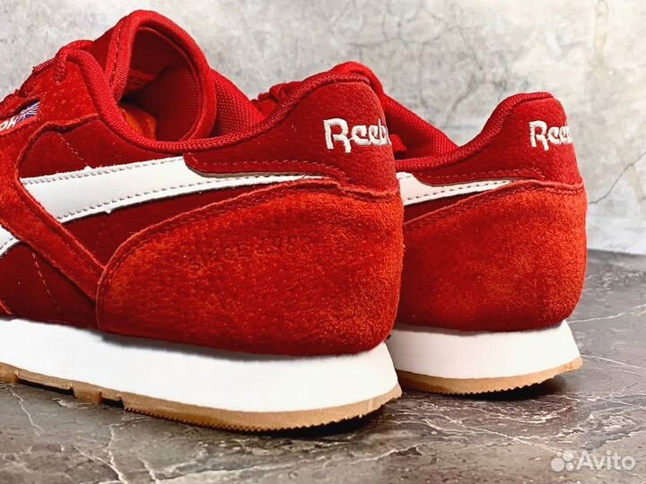 Кроссовки Reebok красные