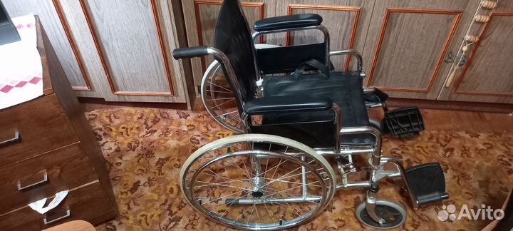 Инвалидная коляска складная бу