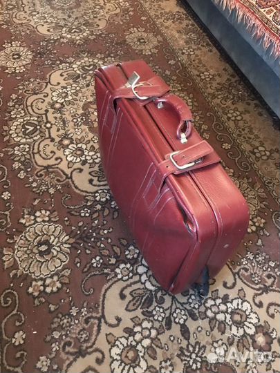 Чемодан времен СССР