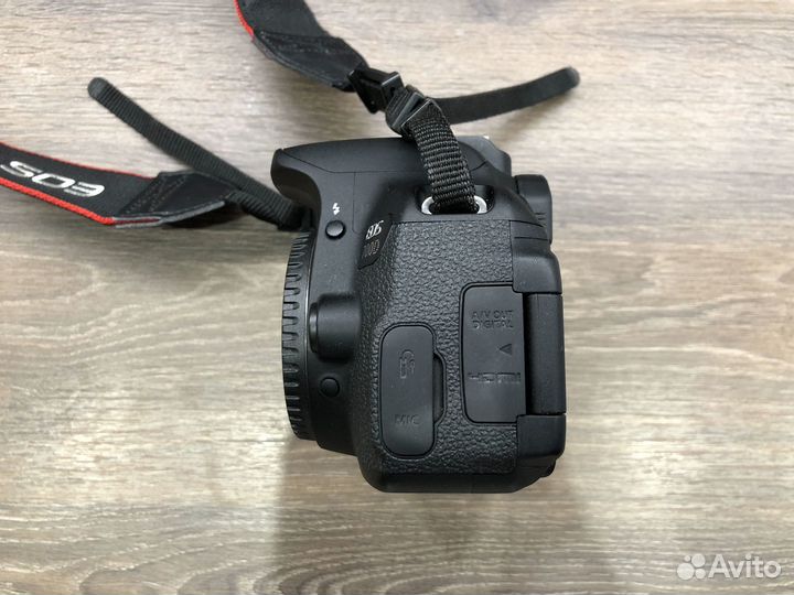 Фотоаппарат Canon EOS 700D