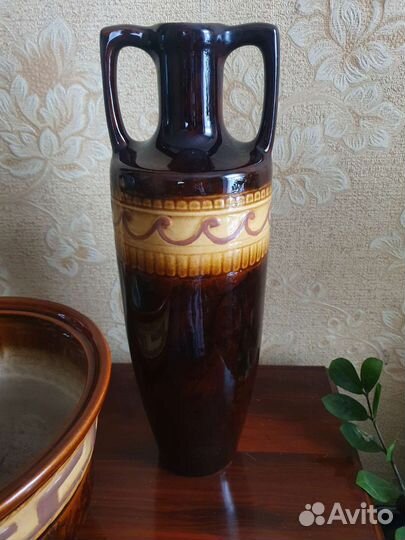 Высокие вазы и горшок греческий стиль