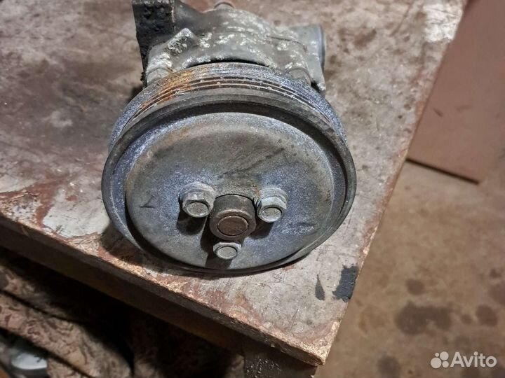 Помпа в сборе Шевроле нива