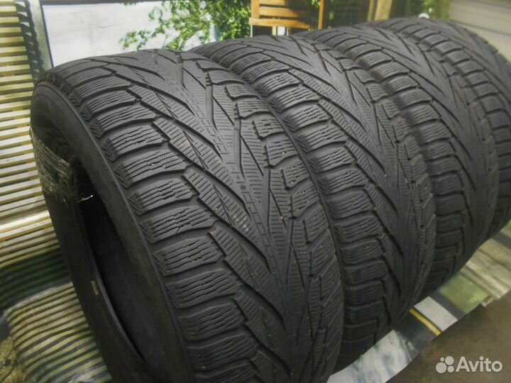 Nokian Tyres Hakkapeliitta R2 SUV 285/60 R18