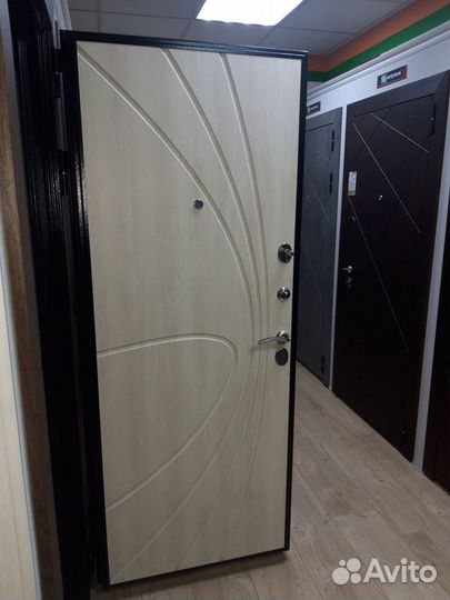 Дверь входная