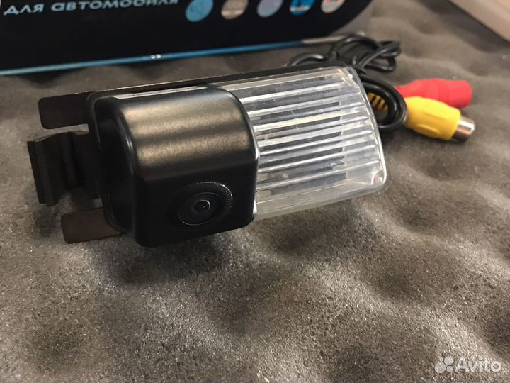 Камера заднего вида Nissan Tiida/GT-R/Versa/Livina