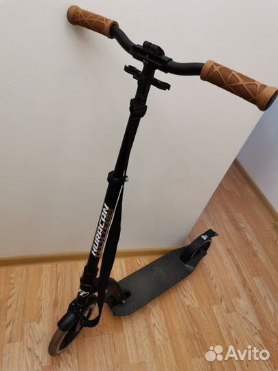 Самокат Tech Team Huracan 2019