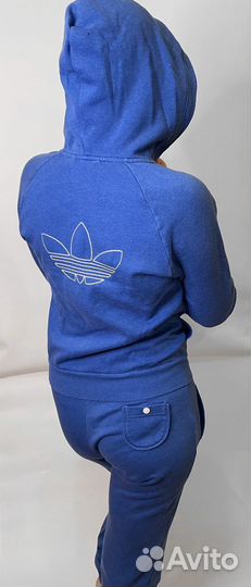 Спортивный костюм adidas