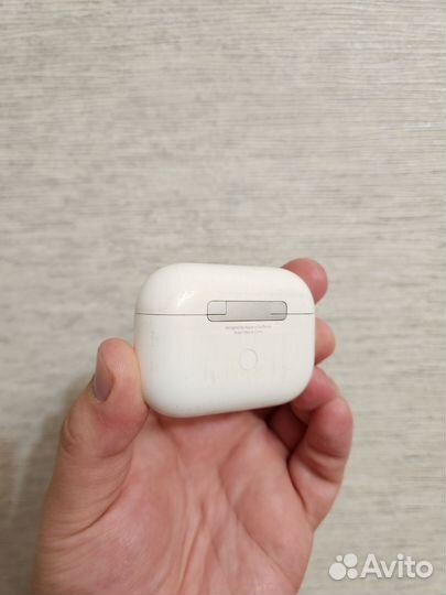 Оригинальные AirPods Pro с премиум чехлом