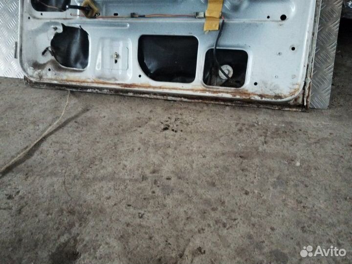 Дверь передняя правая Ваз 2105 седан 1.5 2005