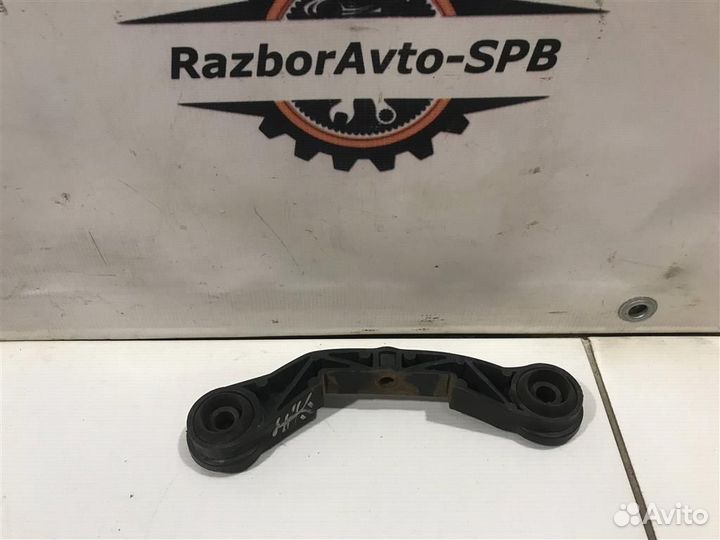 Кронштейн (сопут. товар) Opel Zafira B 2005-2012