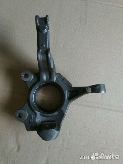 Nissan Terrano D10 кулак поворотный пр новый