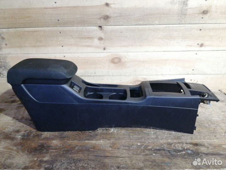 Консоль центральная Mitsubishi Lancer