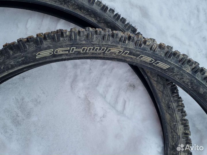 Комплект велошин зимних шип 26 Shwable Ice peak