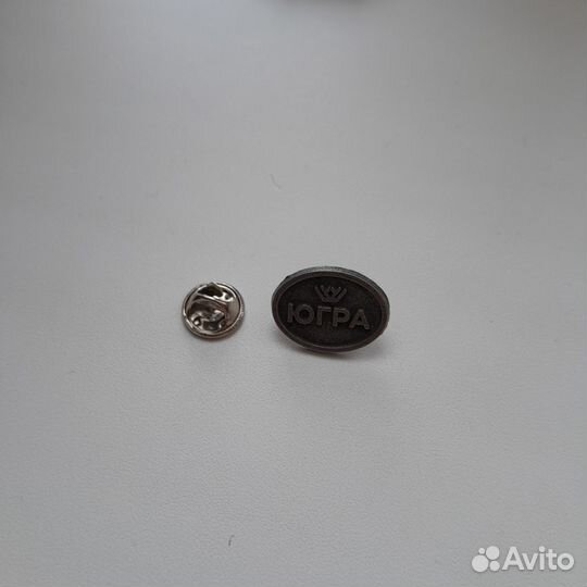 Значок для одежды с коробкой