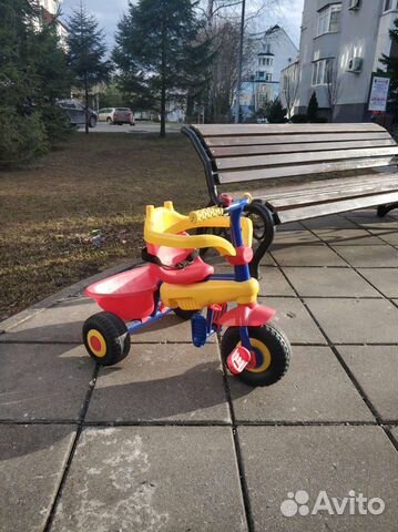 Детский трехколесный велосипед