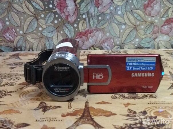 Видеокамера Samsung hmx-q20