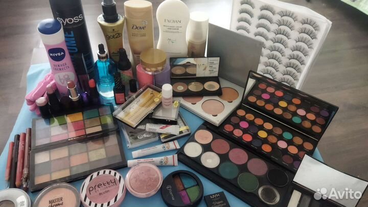 Набор косметики пакетом