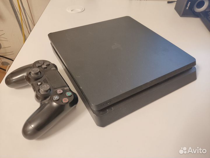 PlayStation 4 Slim 1tb