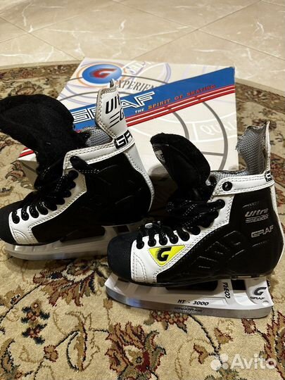 Коньки хоккейные