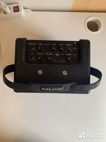 Гитарный комбоусилитель NUX mighty-8BT