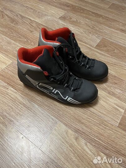 Лыжные ботинки spine