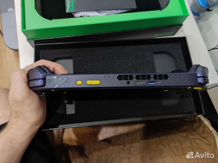 Игровая консоль Aokzoe A1