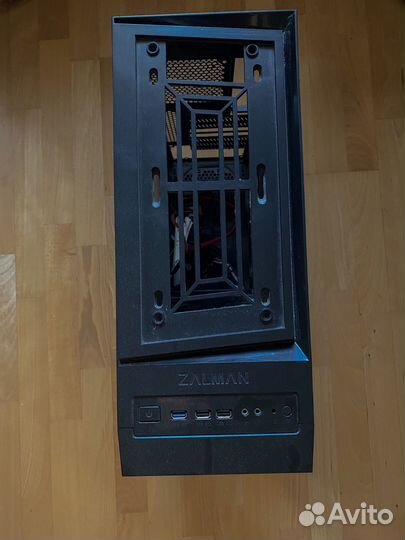 Корпус Zalman R1