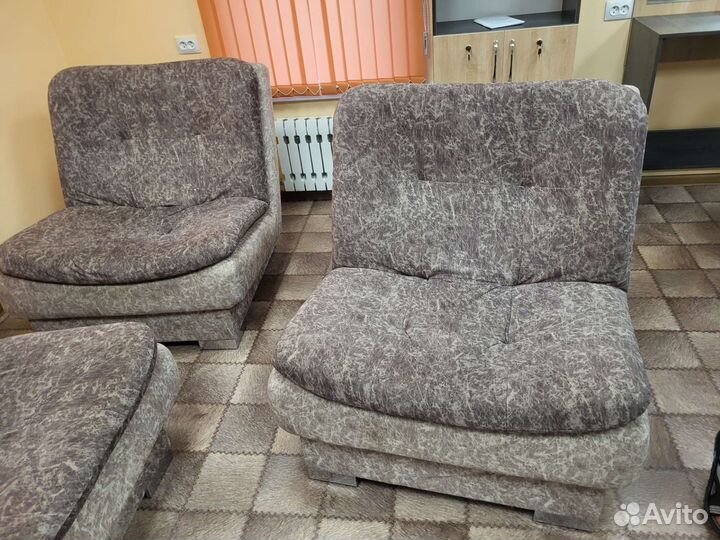 Диван и 2 кресла
