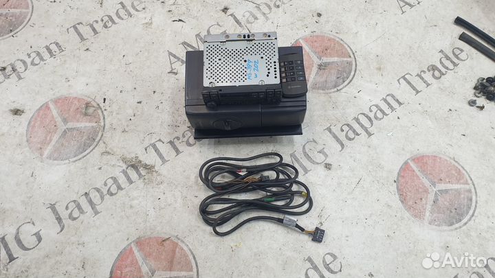 Магнитофон+ cd-чейнджер на Mercedes W210