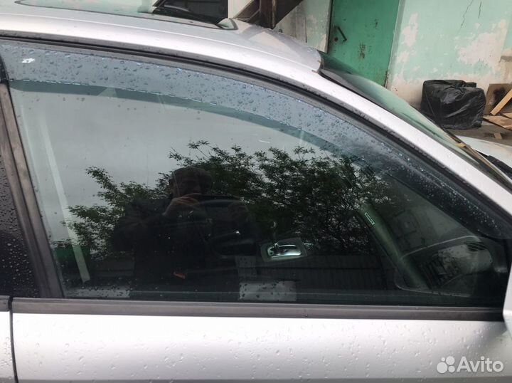 Стекло передней правой двери Ауди А4. Б6. 8Е