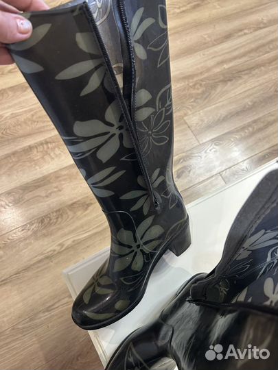 Резиновые сапоги