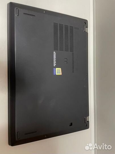 Lenovo x390 i5-8 8/256