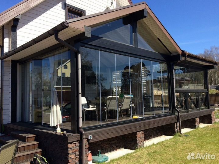 Безрамное остекление веранд беседок террас
