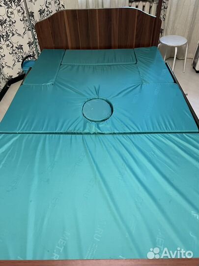 Кровать для лежачих больных с туалетом