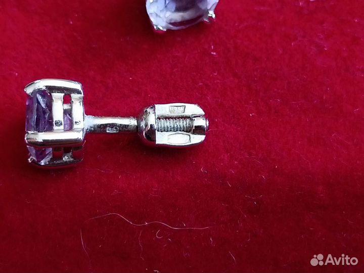 Серьги-пусеты