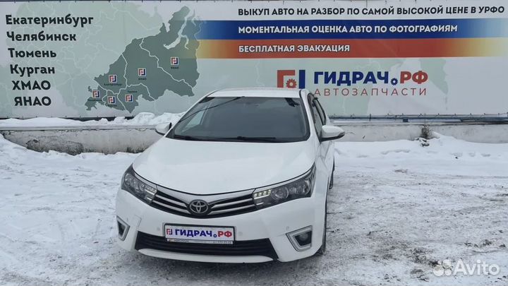 Фонарь подсветки номера Toyota Corolla (E180) 81270-0D120