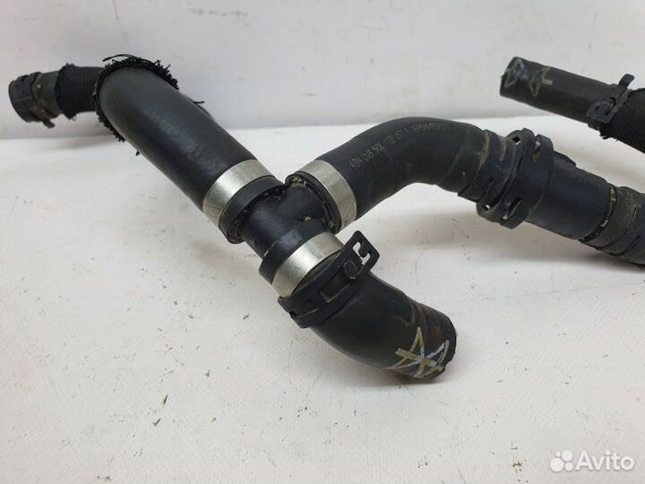 Патрубок системы охлаждения Volkswagen Jetta 6 1.4