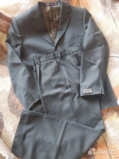 Продаётся костюм для мальчика