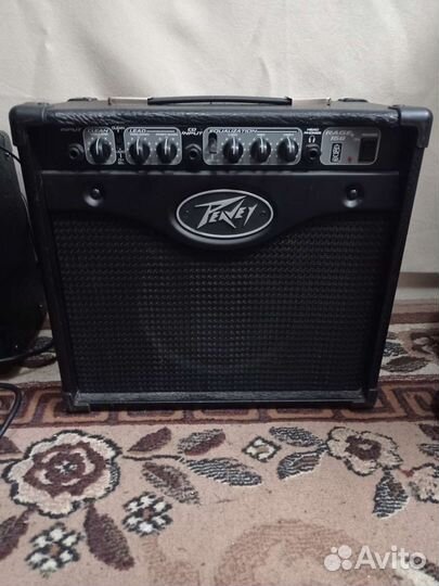 Гитарный комбоусилитель Peavey rage 158