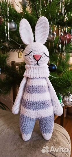 Вязаный заяц