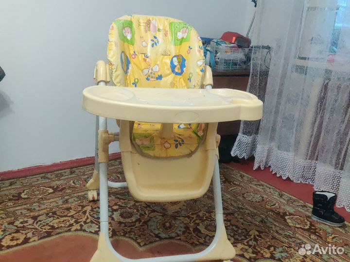 Стульчик для кормления