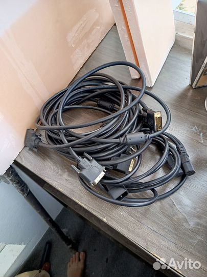Кабели питания и dvi