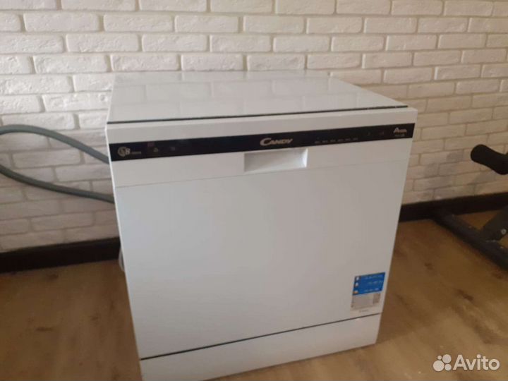 Неработающая посудомоечная машина Candy