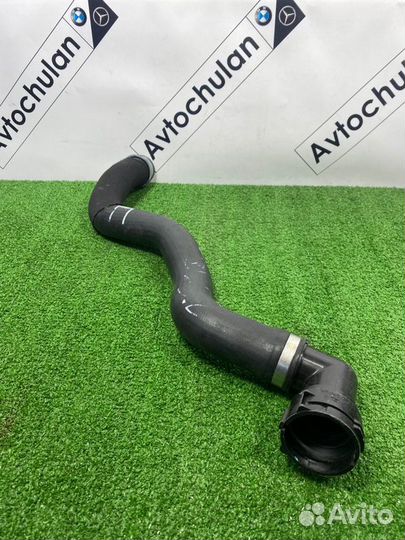 Патрубок системы охлаждения Mercedes-Benz