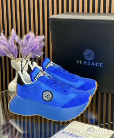 Кроссовки женские Versace