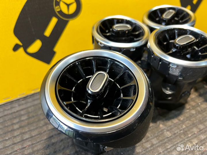 Дефлектор обдува салона Mercedes Benz A200 W177