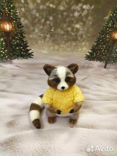 Енот из шерсти