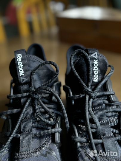 Кроссовки Reebok Hayasu