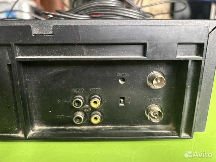 Видеомагнитофон JVC