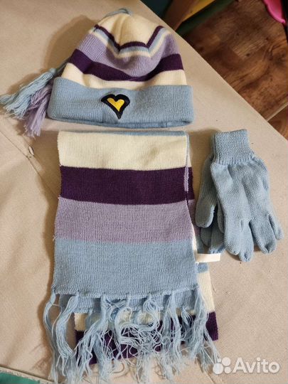 Комплект шапка, шарф, перчатки